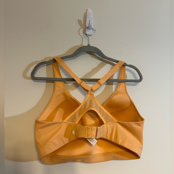 Athleta Advance Bra Sports Bra Size 40DD NO WIRE Peach Crossback - Picture 2 of 5